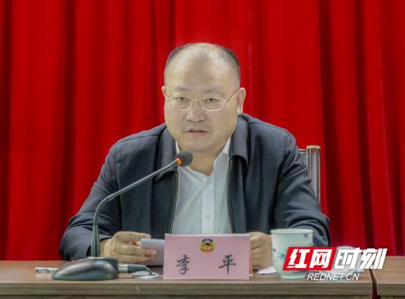 新华社最新消息，学习变化的力量，自信闪耀的征程