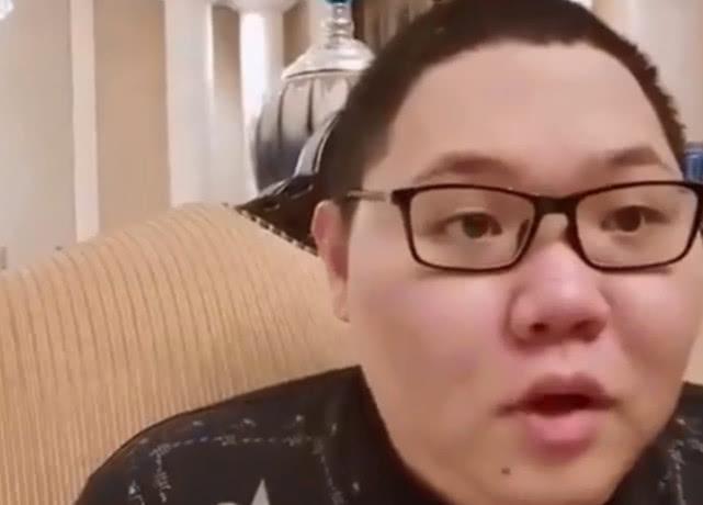最新泳衣，引领时尚潮流的不二之选